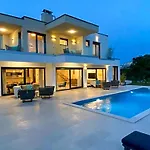 Villa Frani By Interhome
